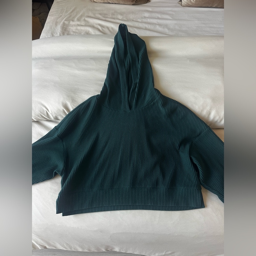 Alo midnight green set crop top sweatshirt